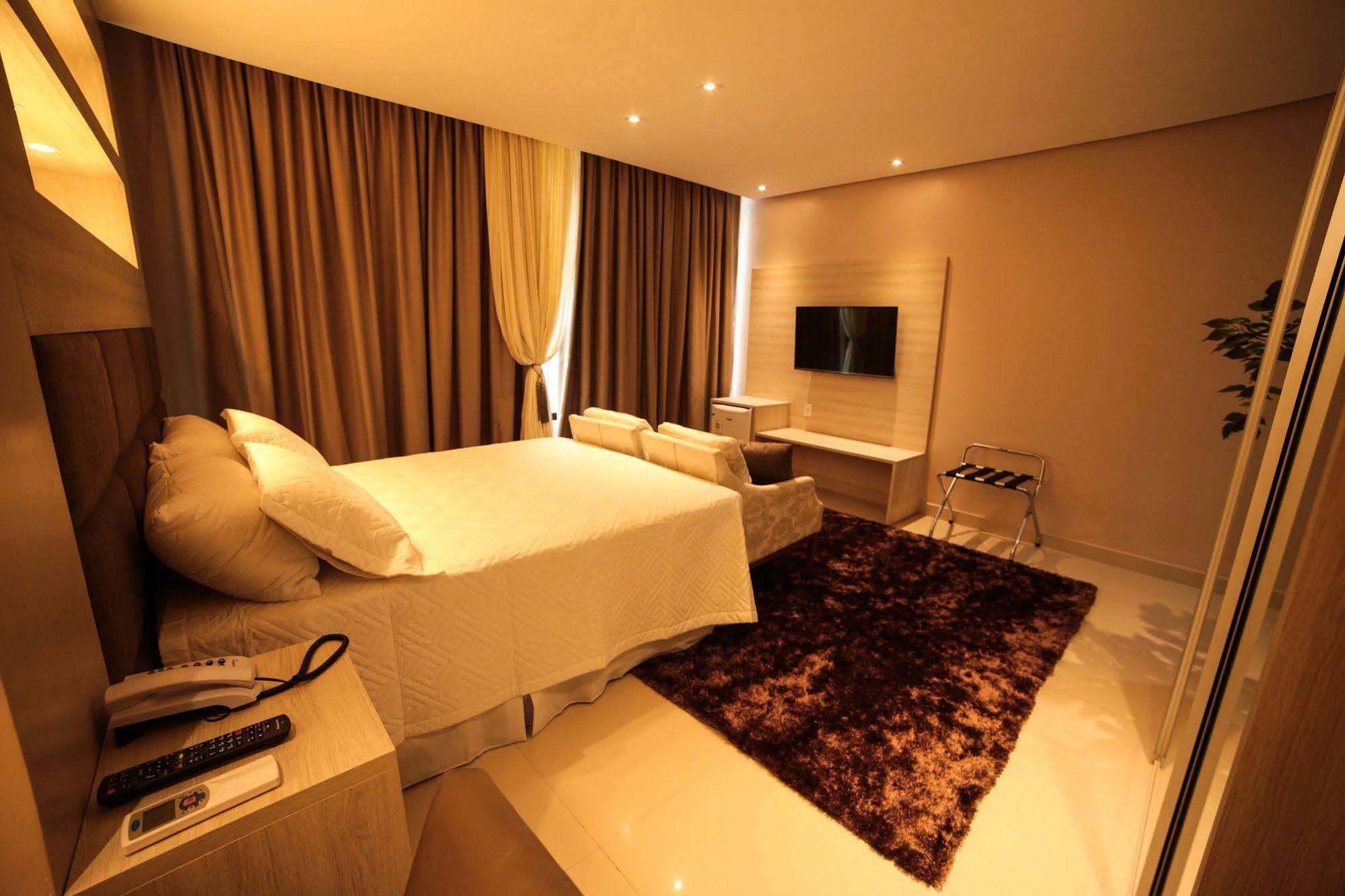 Hotel London Сантарен Экстерьер фото